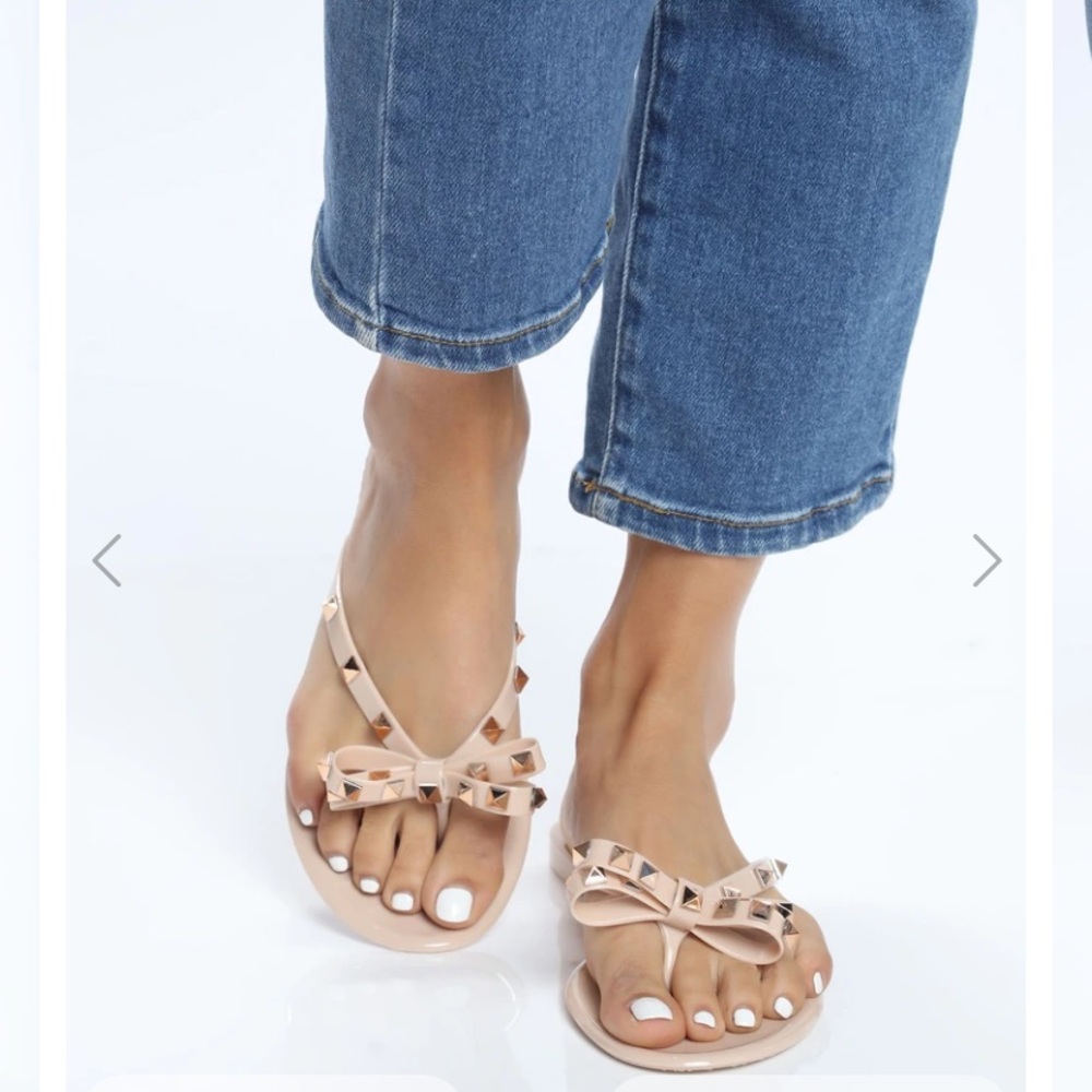 Fashion Nova Flip Flops